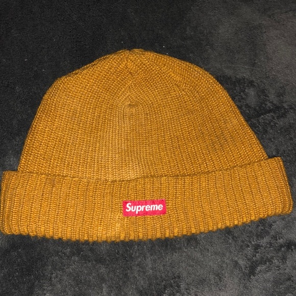 Supreme Beanie | Poshmark